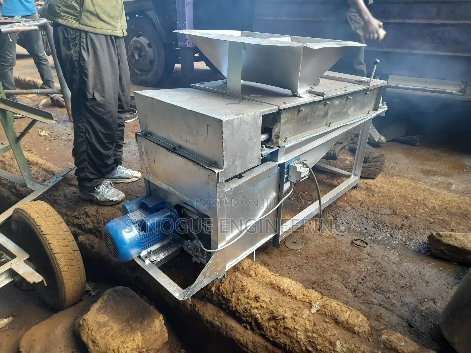 Emery Roller Peanut Peeling Machine