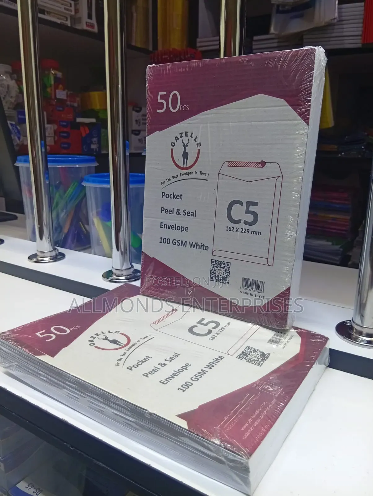 A Packet of Gazelle C5/A5 Peel Seel White Envelope- 50pcs