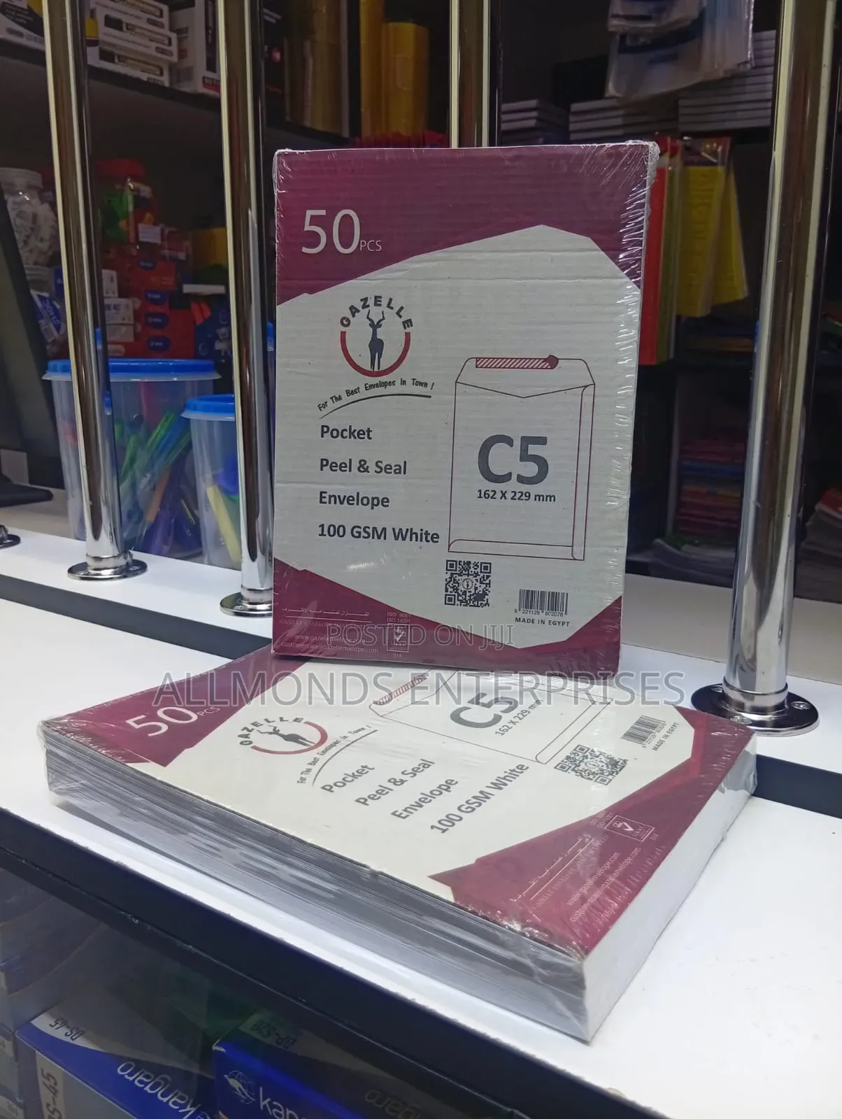 A Packet of Gazelle C5/A5 Peel Seel White Envelope- 50pcs