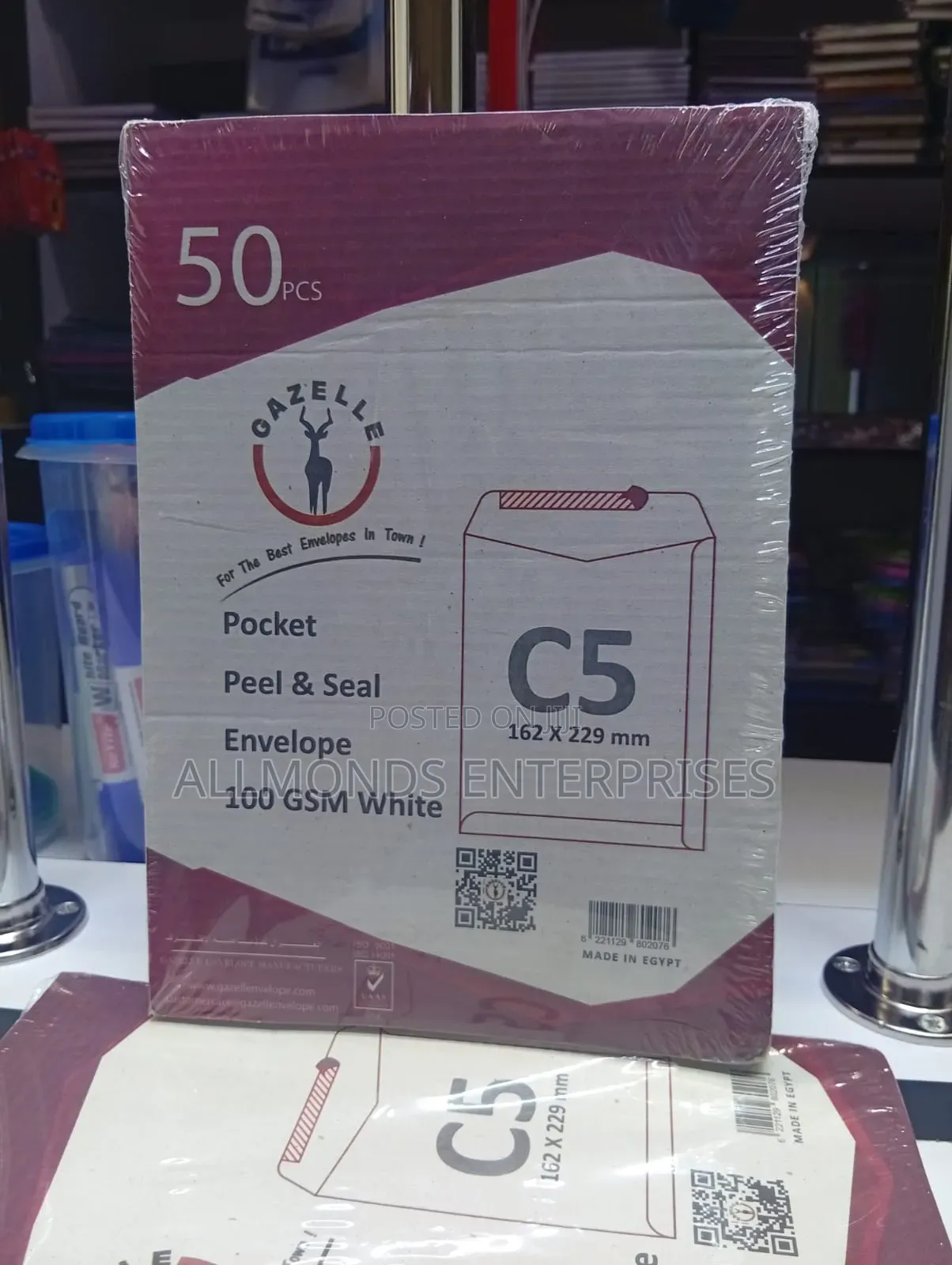 A Packet of Gazelle C5/A5 Peel Seel White Envelope- 50pcs
