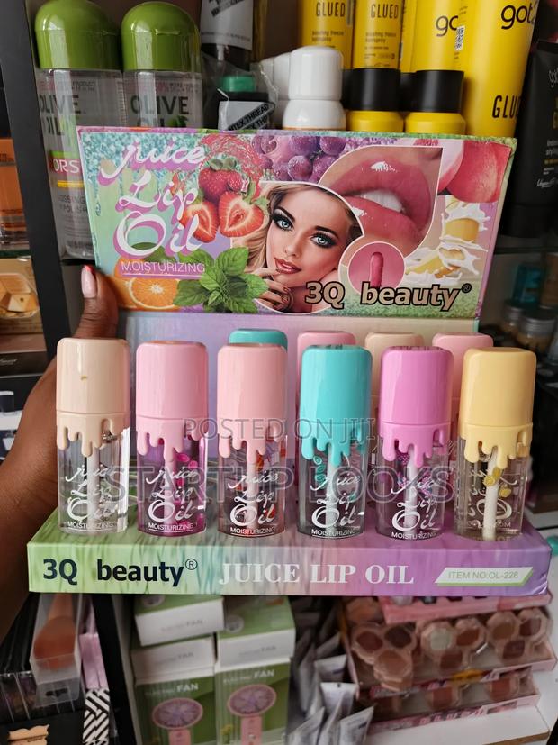 Fruity Lip Gloss Clear and With Tint Lip Gloss - thumbnail 4