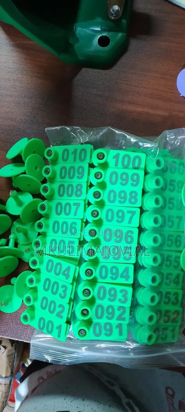 Green Slim Shape Tags/ Sheep/Goat Ear Tagss
