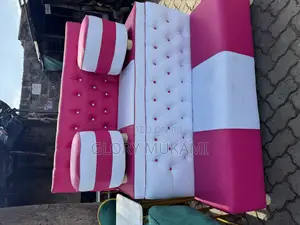Pink Pedicure Sofa And Puff Stool