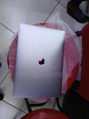 Laptop Apple MacBook 2019 16GB Intel Core I9 SSD 512GB - main view