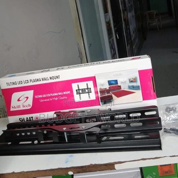 Universal Tilting Wall Mount Bracket 15′′ – 55′′ Inch - main view