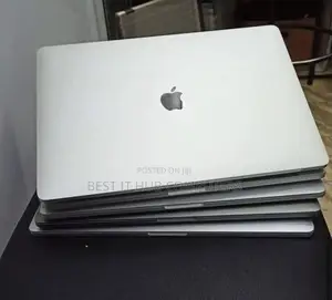 Laptop Apple MacBook Pro 2018 16GB Intel Core i7 SSD 256GB