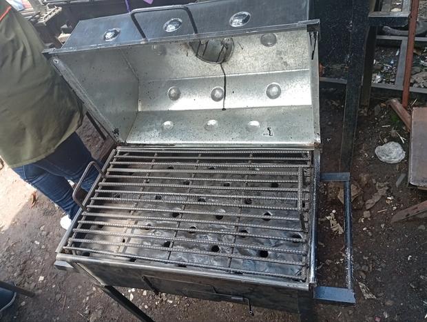 Quality BBQ Charcoal Grill