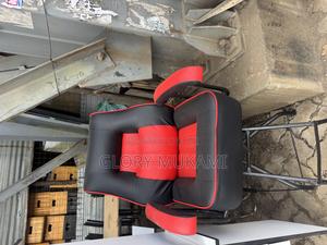 Simple Kinyozi Barber Chair - thumbnail 2