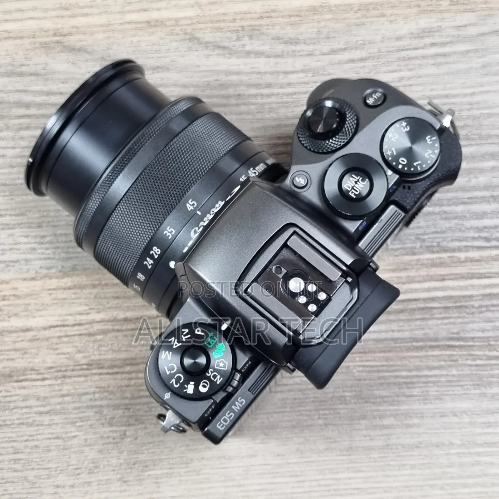 Canon Eos M5 Mirrorless Digital Camera