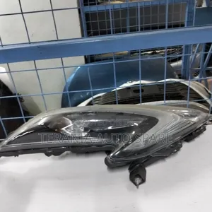 Nissan Juke Headlight