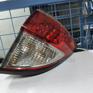 Honda Vesel Taillight
