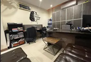 New Executive Offices With All Facilities