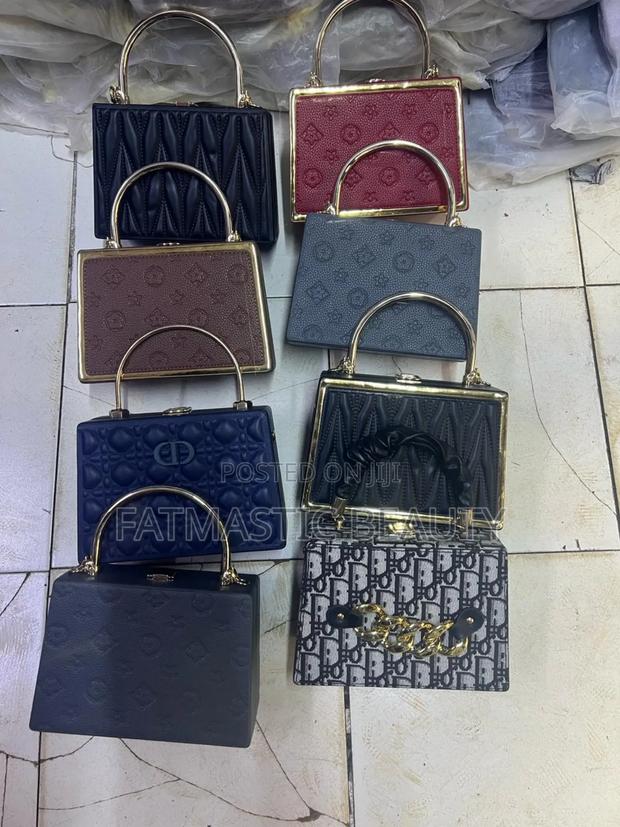 Clutch Baga Simple - main view