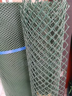 Plastic Poultry Mesh Available .