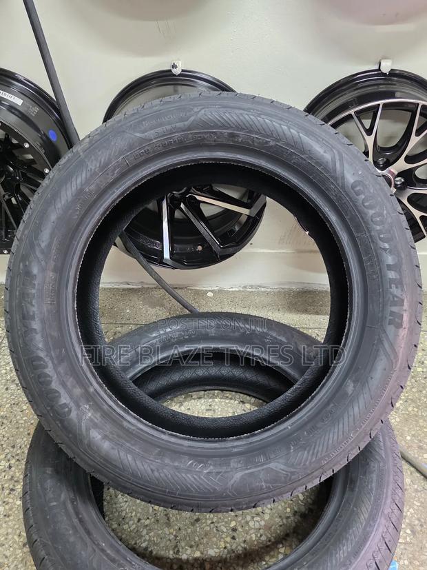 225/55r18 Goodyear - thumbnail 3