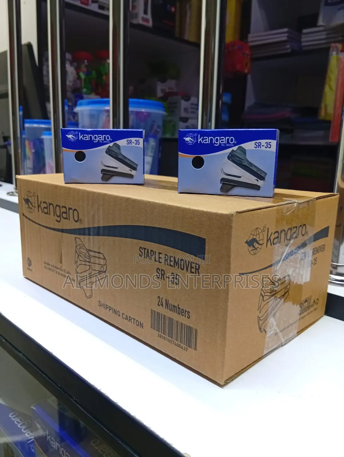 A Carton of Kangaroo Staple Remover Sr-35 - 24 Pieces