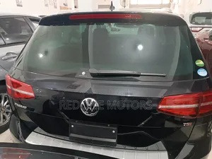Volkswagen Passat 2.0T SE 2018 Black