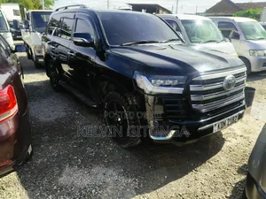 Toyota Land Cruiser Prado 2016 Black
