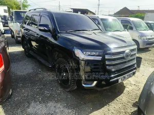 Toyota Land Cruiser Prado 2016 Black