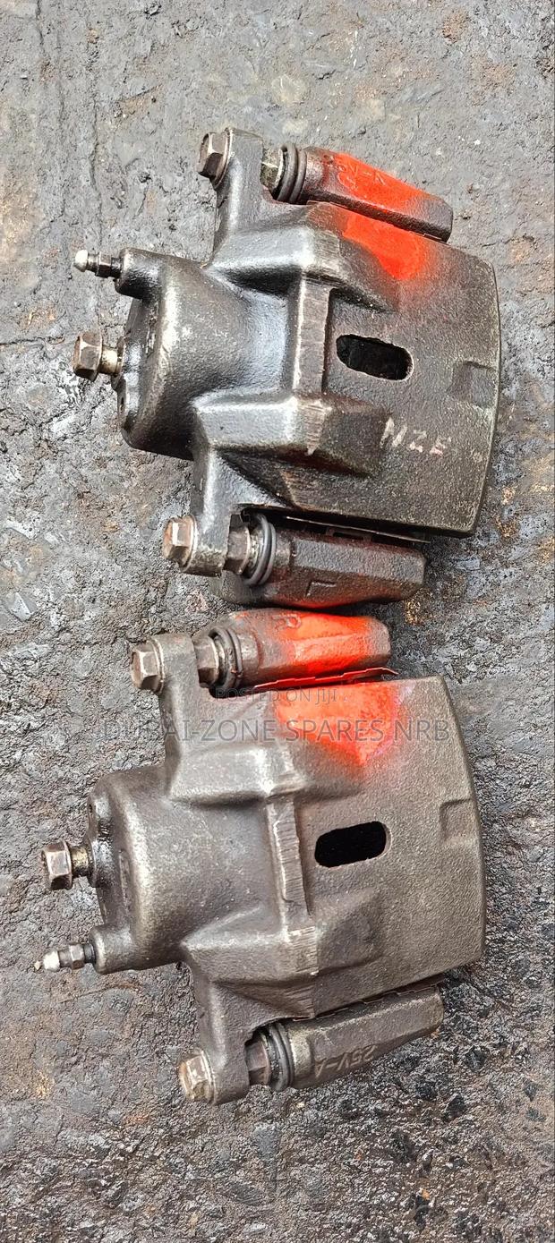 Nze, Ractis, Fielder Front Calipers. - main view