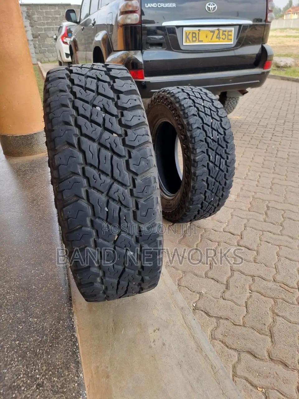 Cooper Discover St Maxx 265 70 17