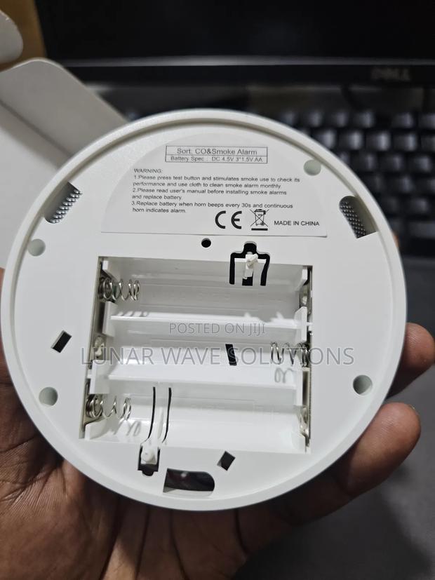 Carbon Monoxide and Smoke Detector Combo - thumbnail 2