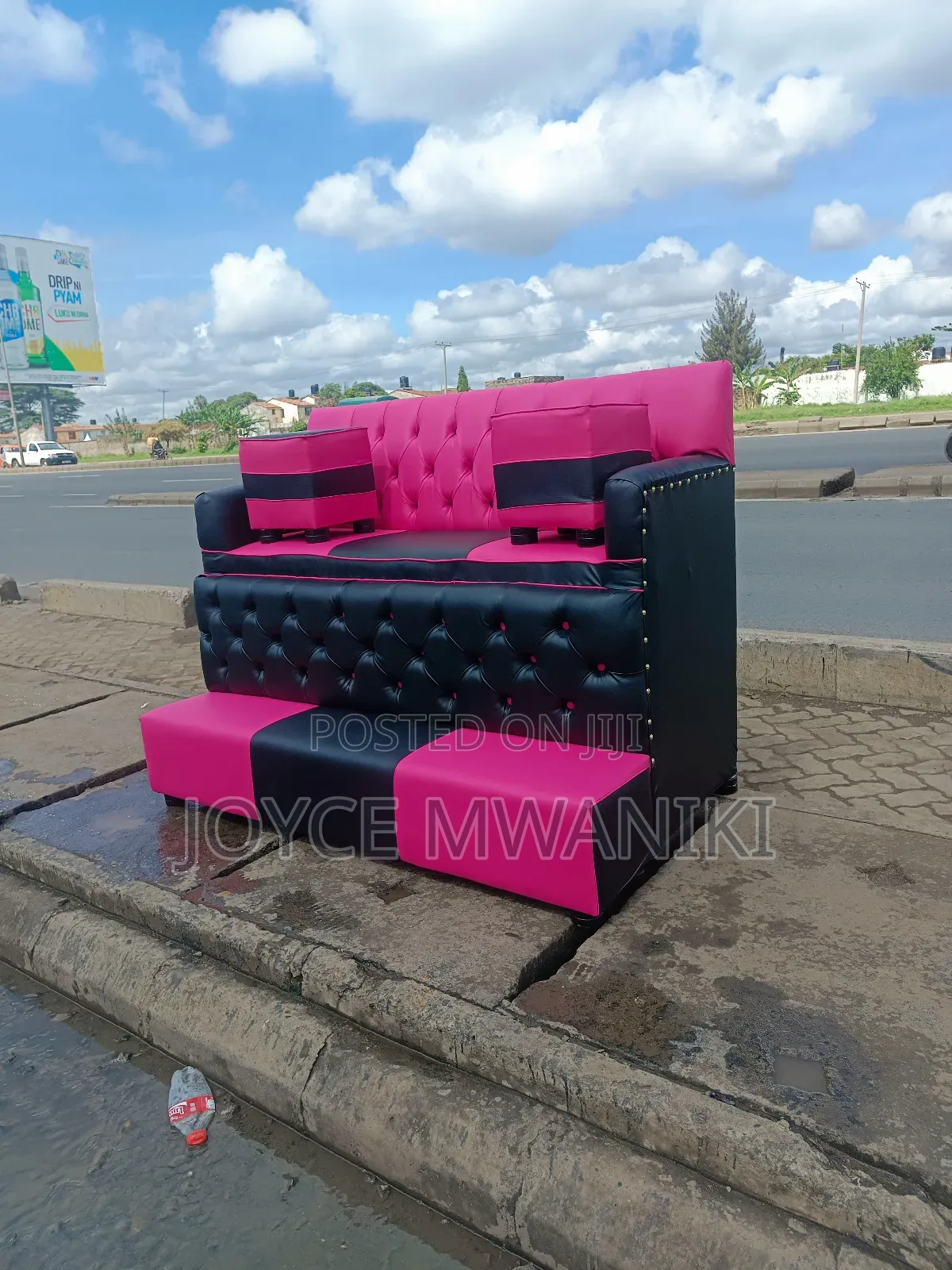 Pedicure, Pink/ Black 3 Seater With Armrest 