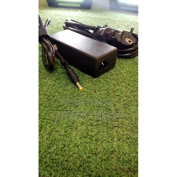 Charger Compatible With Hp Laptops (Yellow Socket) - main view