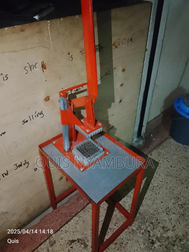 Chips Cutter Machine/Chips Cutter - main view