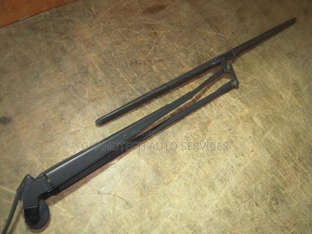 Toyota Vitz/Yaris 2012 Wiper Arm.