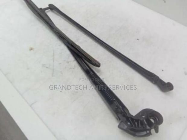 Toyota Vitz 2012- 2021 Wiper Arm.