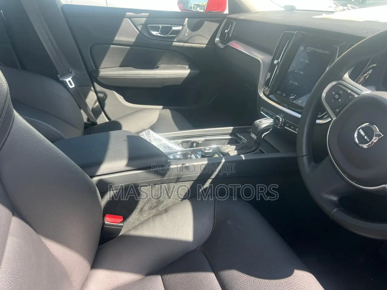 Volvo V60 T5 Momentum FWD 2019 Red