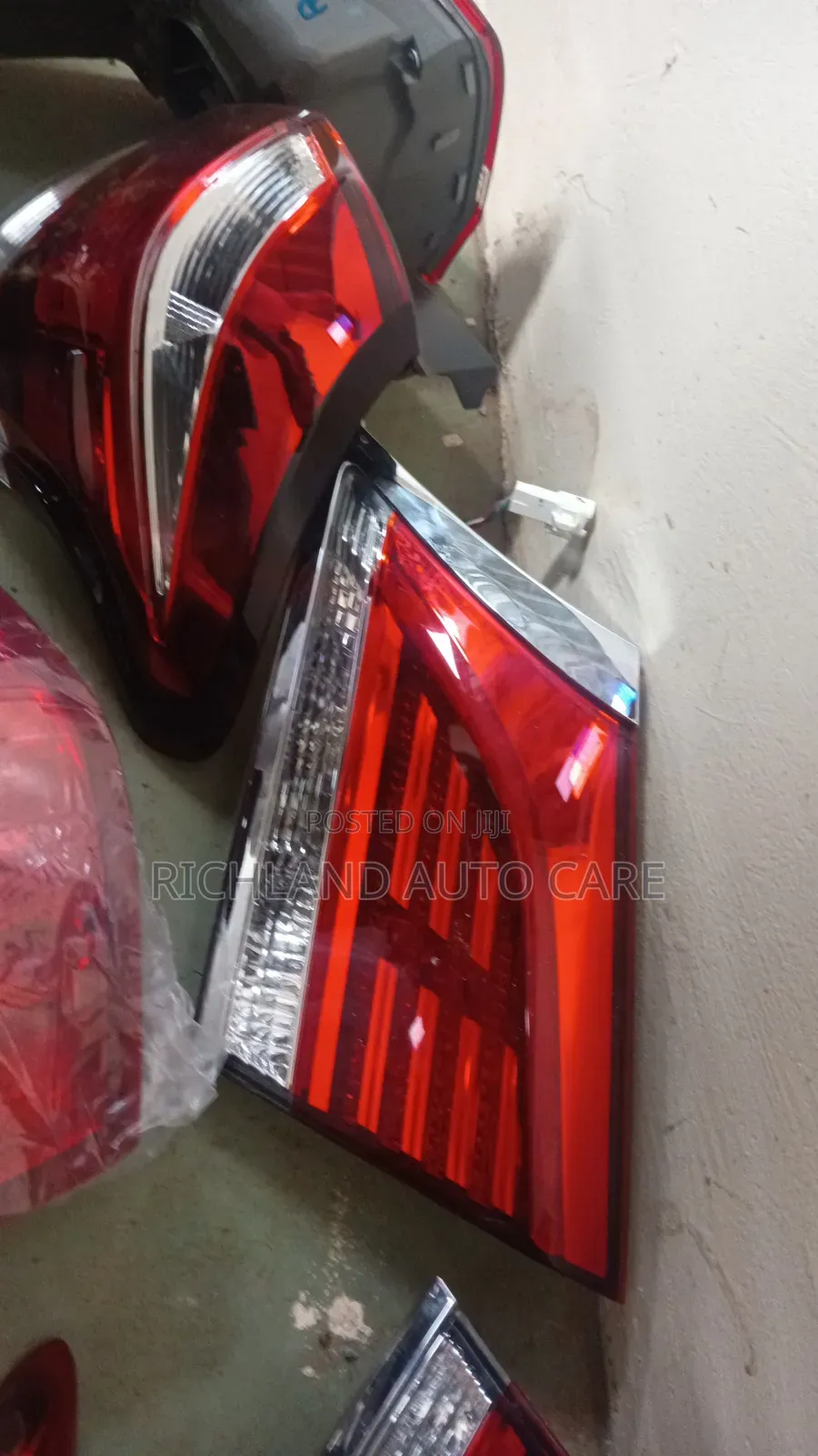 Crown Taillight