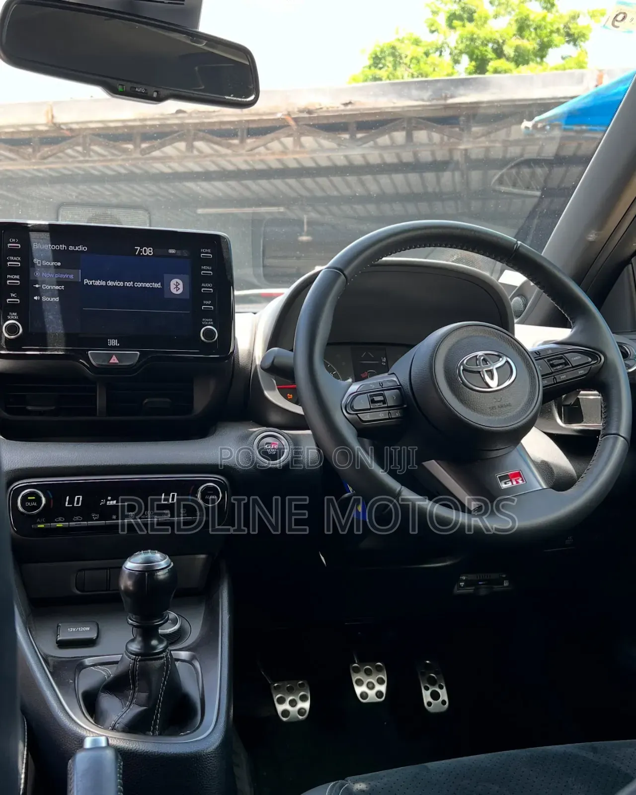 Toyota Yaris 2021 White