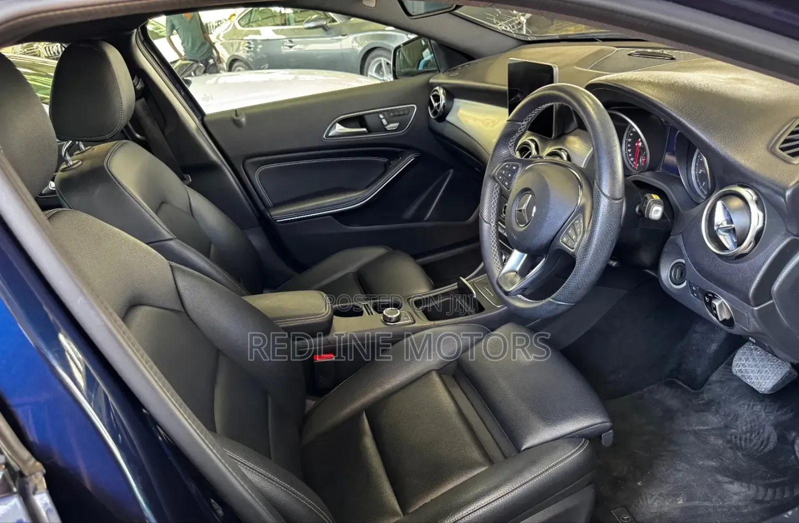 Mercedes-Benz GLA 250 2018 Blue