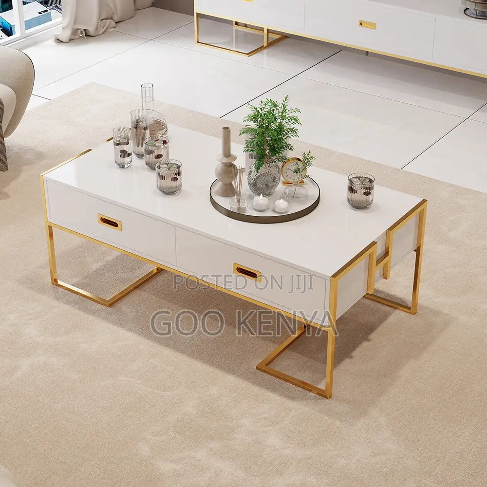 Coffee Table; Black Sleek Coffee Table