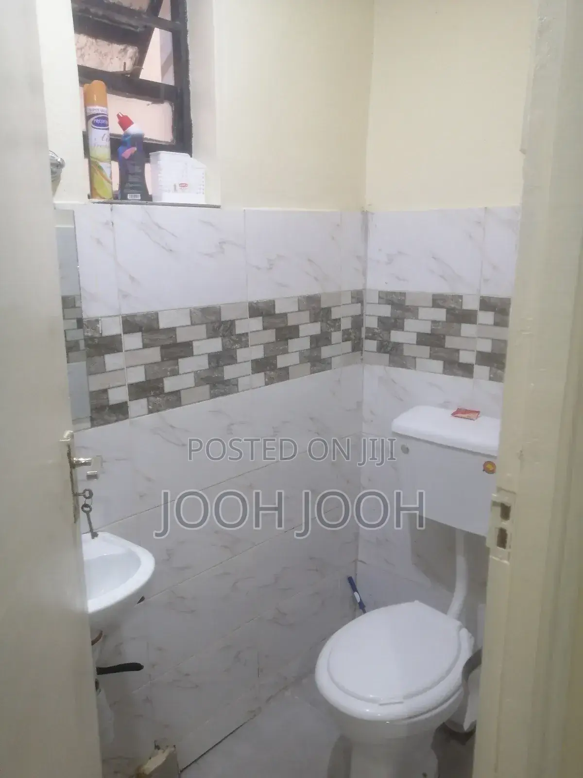 A Fully Equipped Airbnb Studio in Donholm Along Spine Road