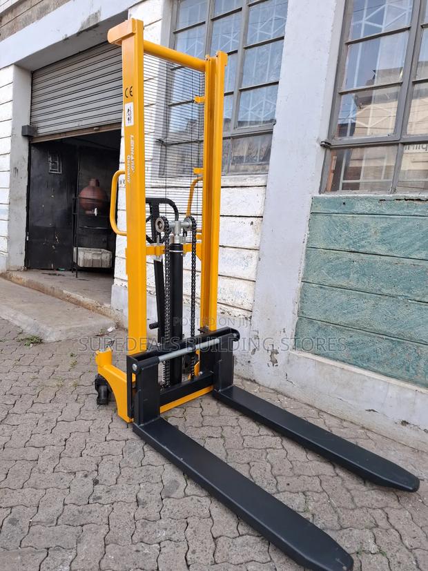 Hand Pallet Stacker-2tonnes,1.6mtrs - thumbnail 2