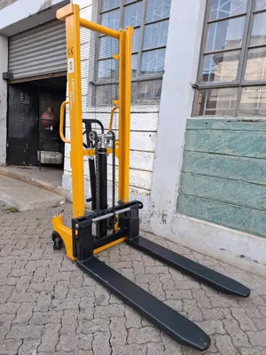 Hand Pallet Stacker-2tonnes,1.6mtrs