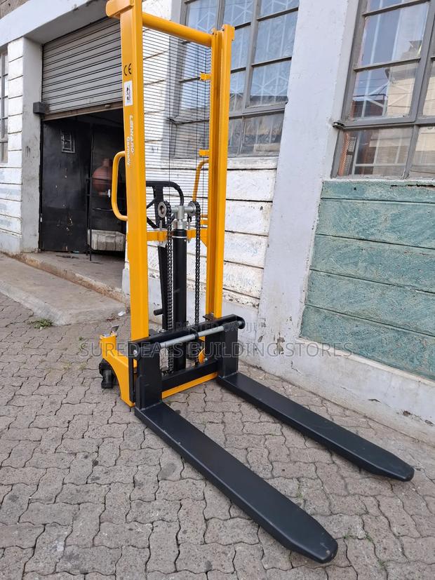 Hydraulic Hand Pallet Stacker/Manual Stacker-2t,1.6mtrs - thumbnail 3