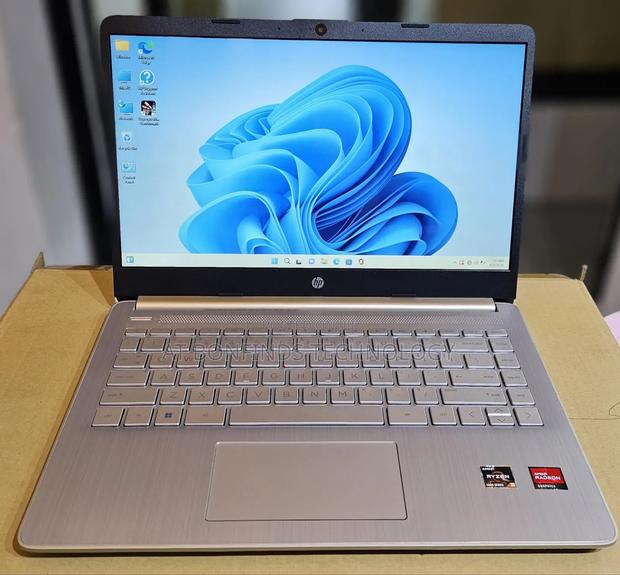 New Laptop HP 14-Dq1088wm 8GB AMD Ryzen 3 SSD 256GB