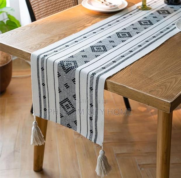 Anti Wrinkle High Quality Table Runers - thumbnail 2