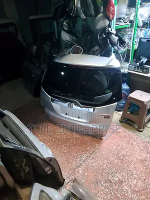 Honda Fit Shuttle Tailgate [Boot] Available at 