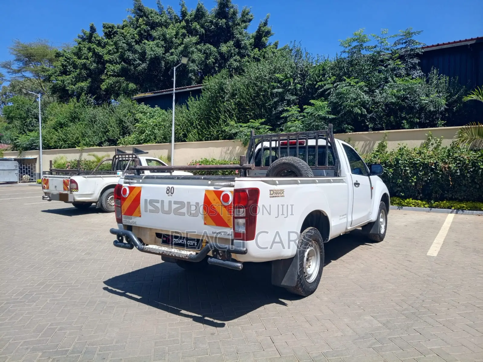 Isuzu D-MAX 2021 White