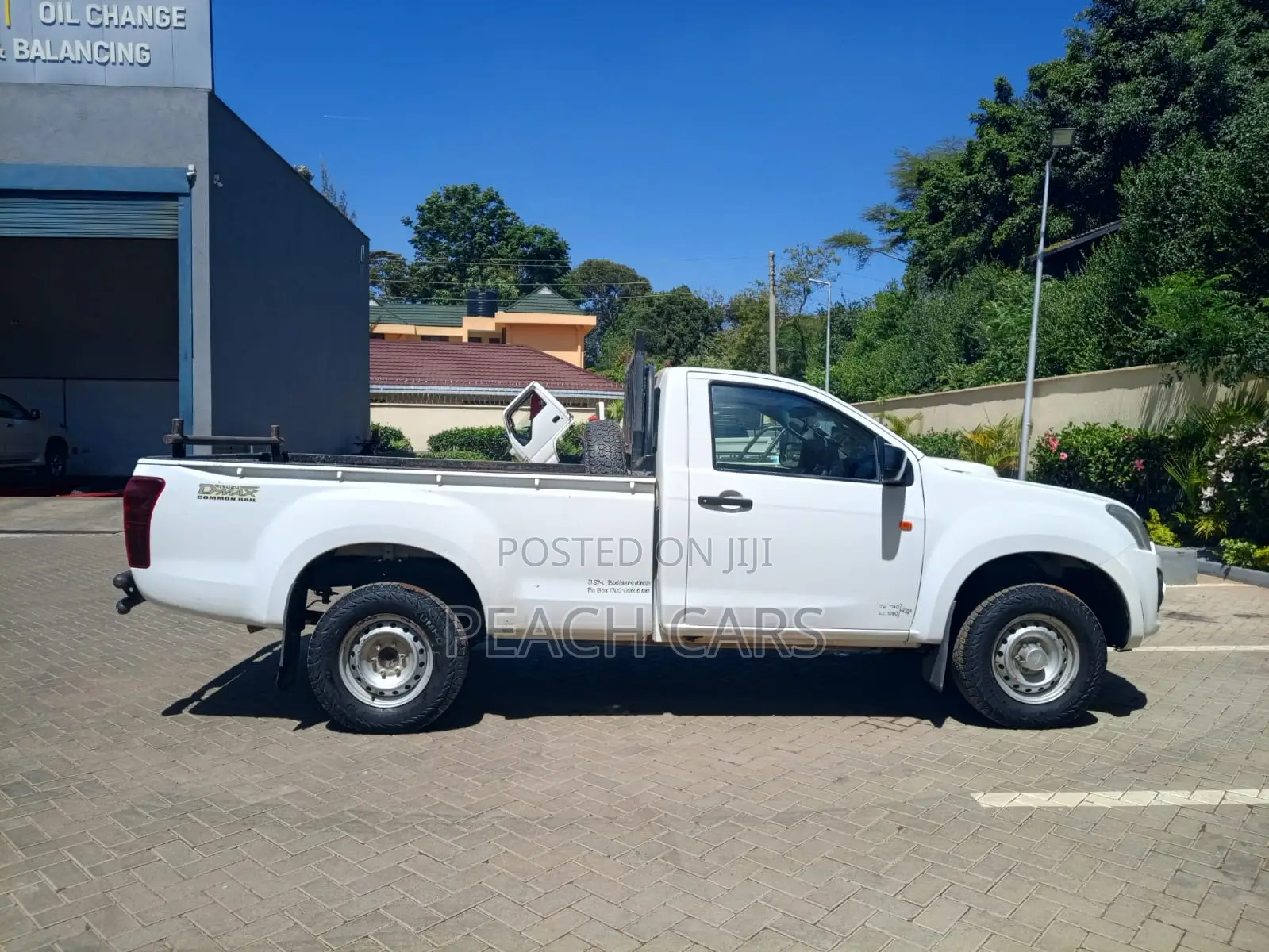 Isuzu D-MAX 2021 White