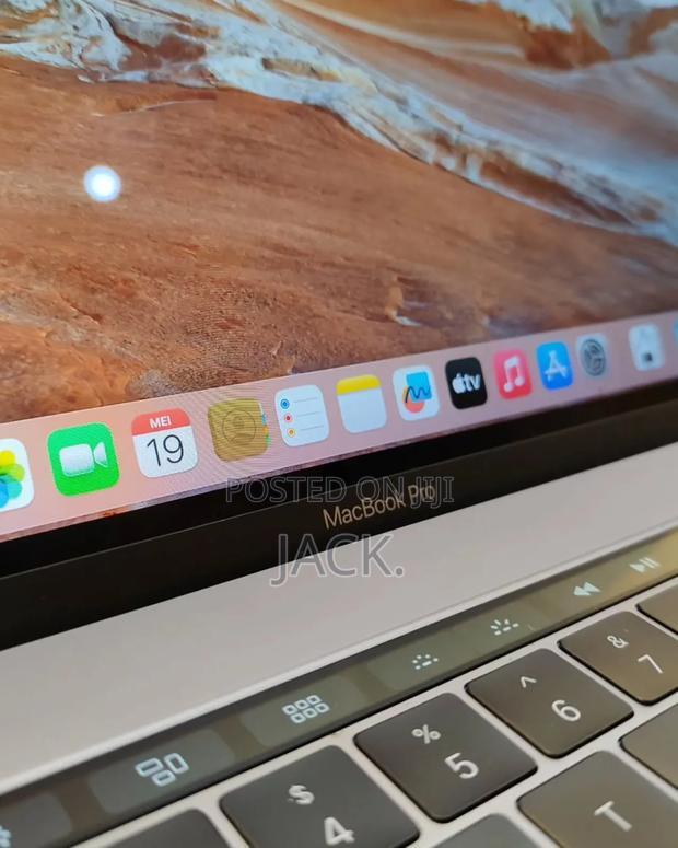 Laptop Apple MacBook 2018 32GB Intel Core I9 SSD 512GB - thumbnail 4