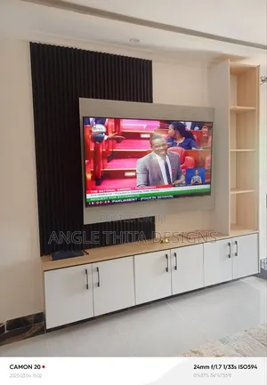 Panel Tv Uni