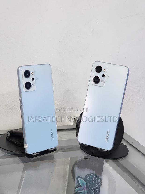 Oppo Reno7 5G 128 GB Blue - main view