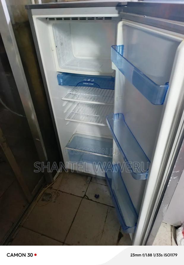 Vonhotpoint Fridge - thumbnail 2