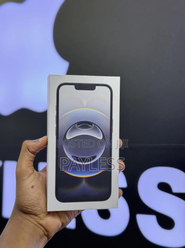 New Apple iPhone 16e 256 GB Black - main view